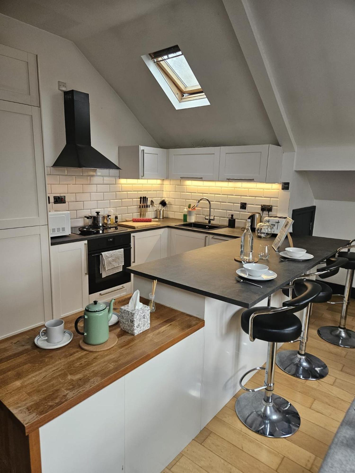 2 Bedroom City Centre Penthouse Loft Apartment Liverpool Bagian luar foto