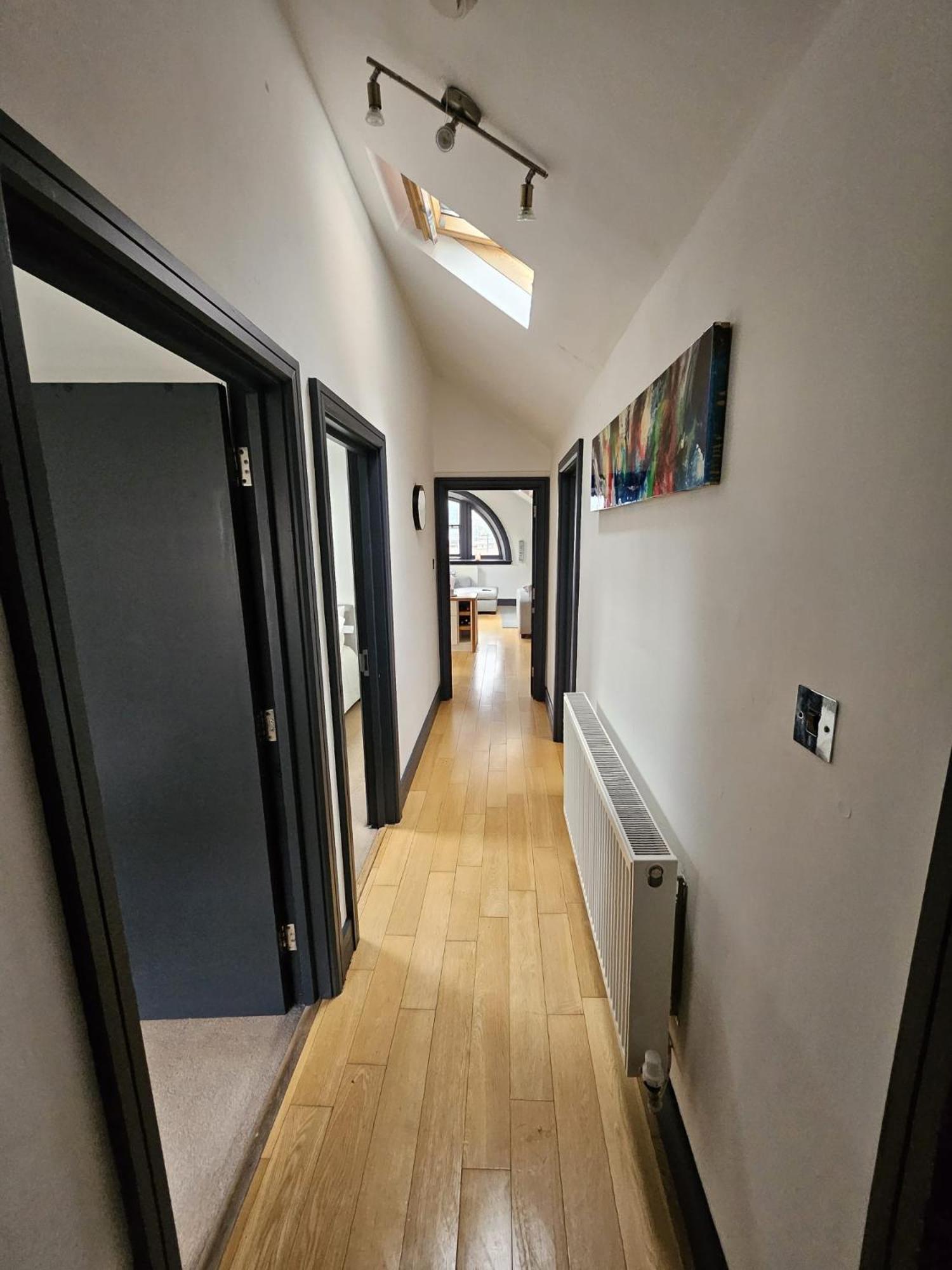 2 Bedroom City Centre Penthouse Loft Apartment Liverpool Bagian luar foto