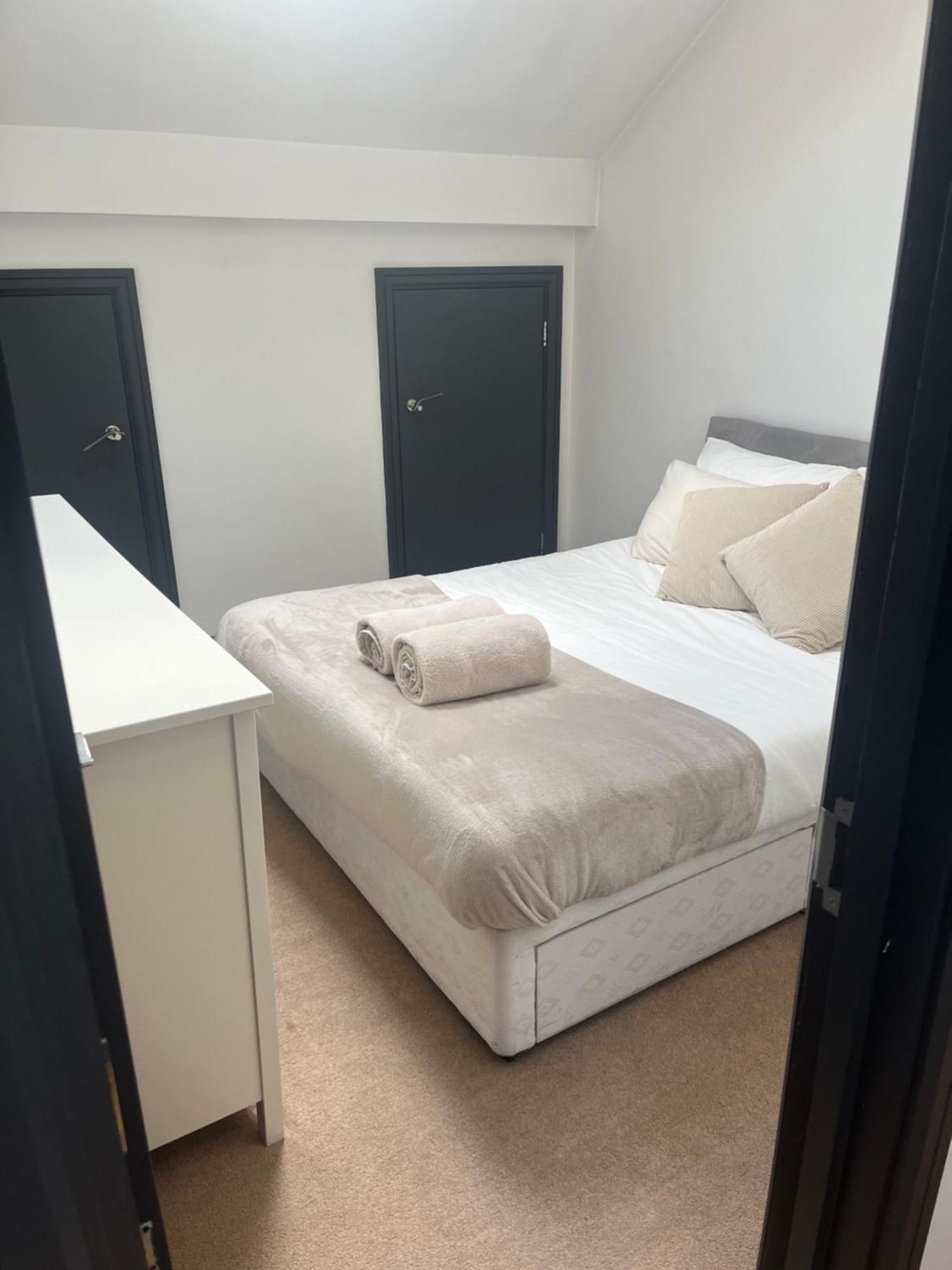 2 Bedroom City Centre Penthouse Loft Apartment Liverpool Bagian luar foto