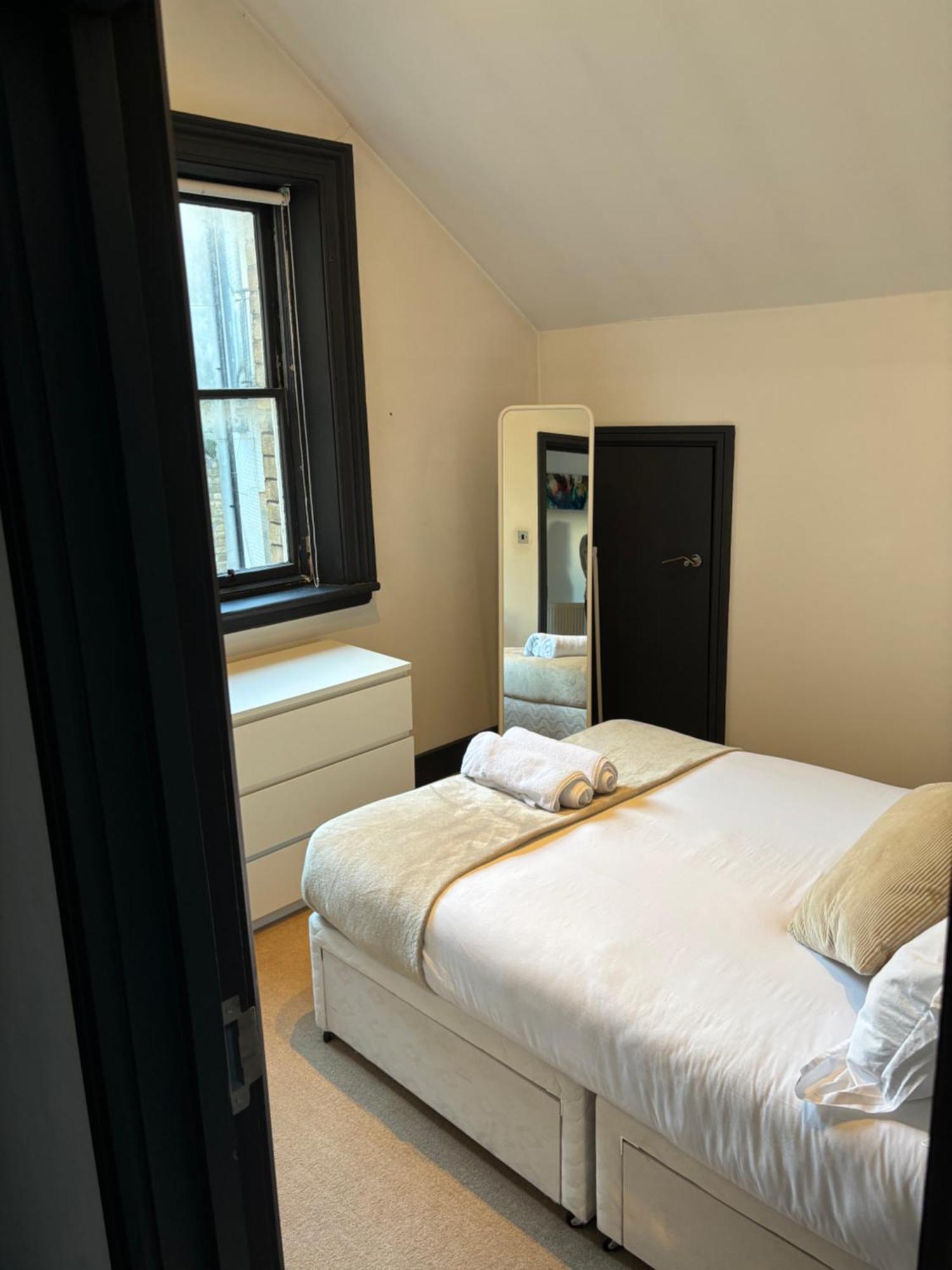 2 Bedroom City Centre Penthouse Loft Apartment Liverpool Bagian luar foto